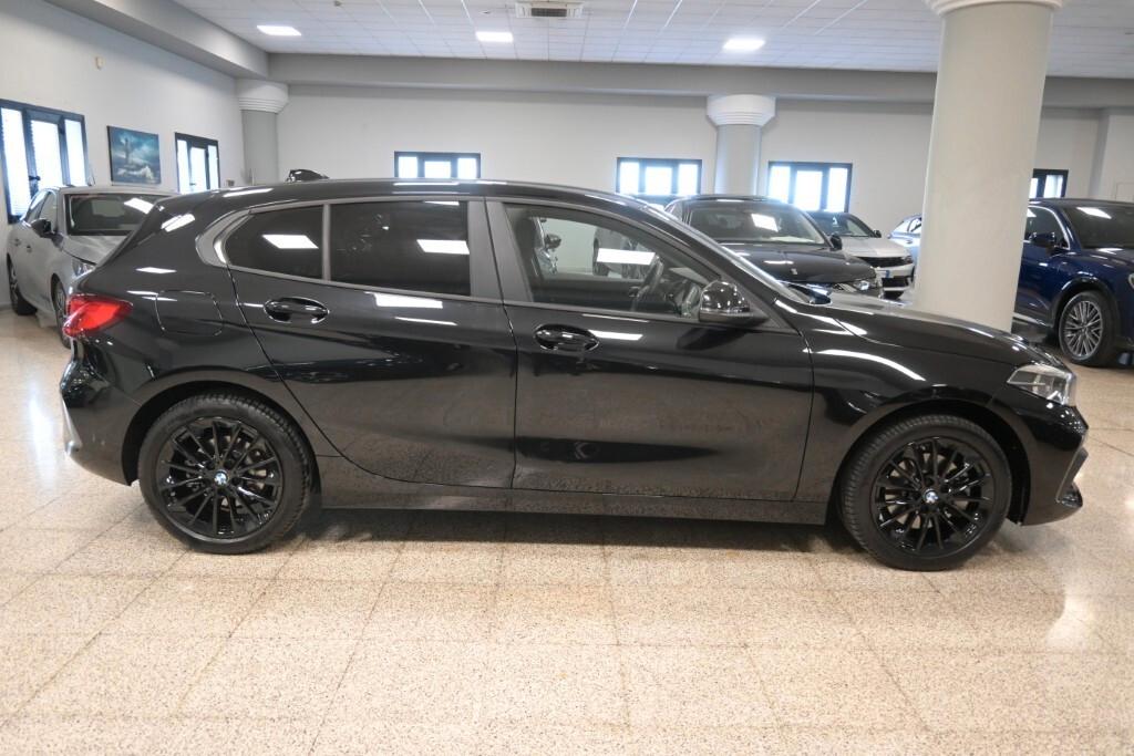 BMW 116D 115CV STEPTRONIC BUSINESS ADVANTAGE ( FARI LED - BMW DIGITAL COCKPIT - NAVI - MIRROR - PARK ASSISTANT - TELECAMERA POST. - CERCHI 17 )