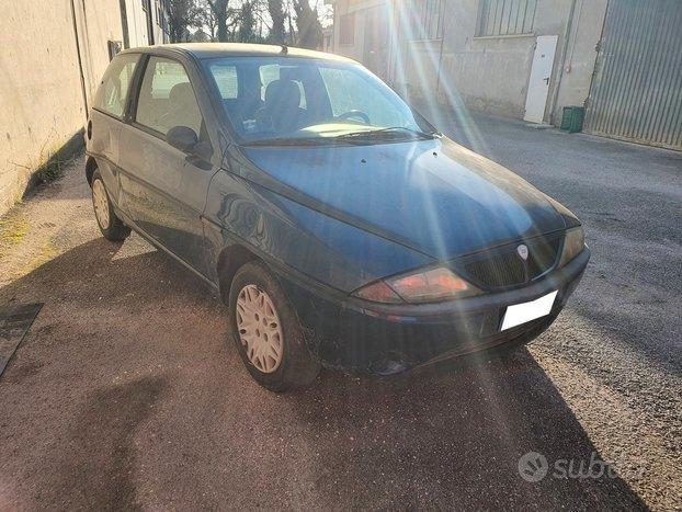 Lancia Y 1.1i cat Elefantino Blu