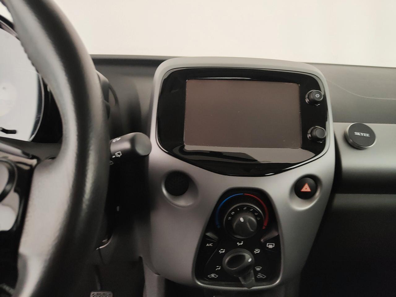 Toyota Aygo 1.0 VVT-i 69 CV 5 porte x-business