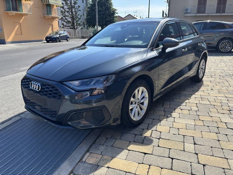 Audi A3 Sportback 30 2.0 tdi Business LED-NAVI-16"