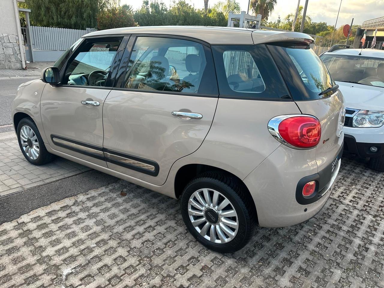 Fiat 500L 0.9 TwinAir Turbo Natural Power Lounge-09/2014
