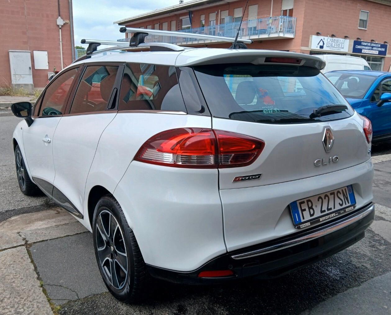 RENAULT Clio Sporter Duel 1.500 dCi 90cv Km92.600