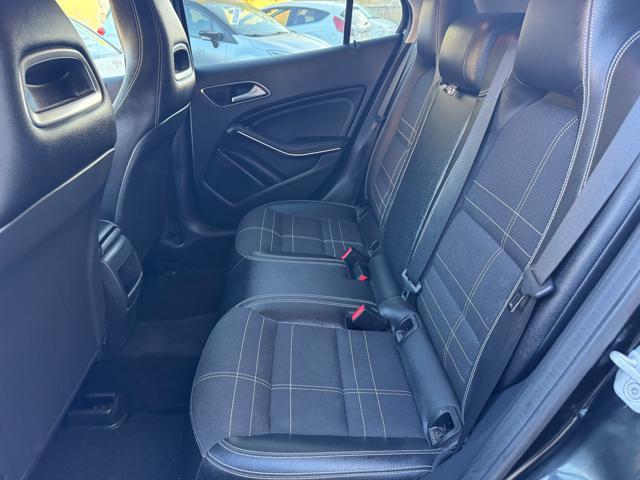 MERCEDES-BENZ GLA 200 CDI Automatic Premium