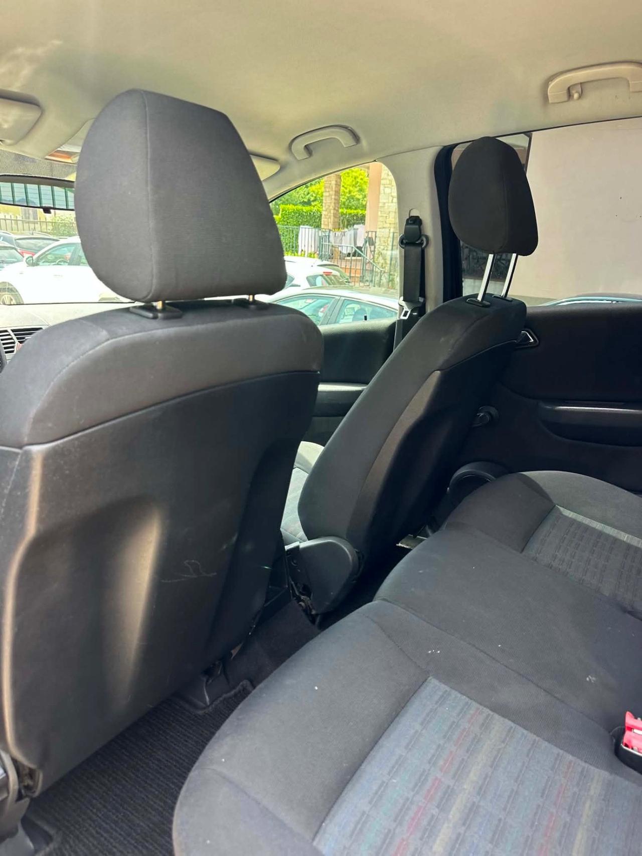 Mercedes-benz A 180 CDI AVANTGARDE KMCERT UNICOPR