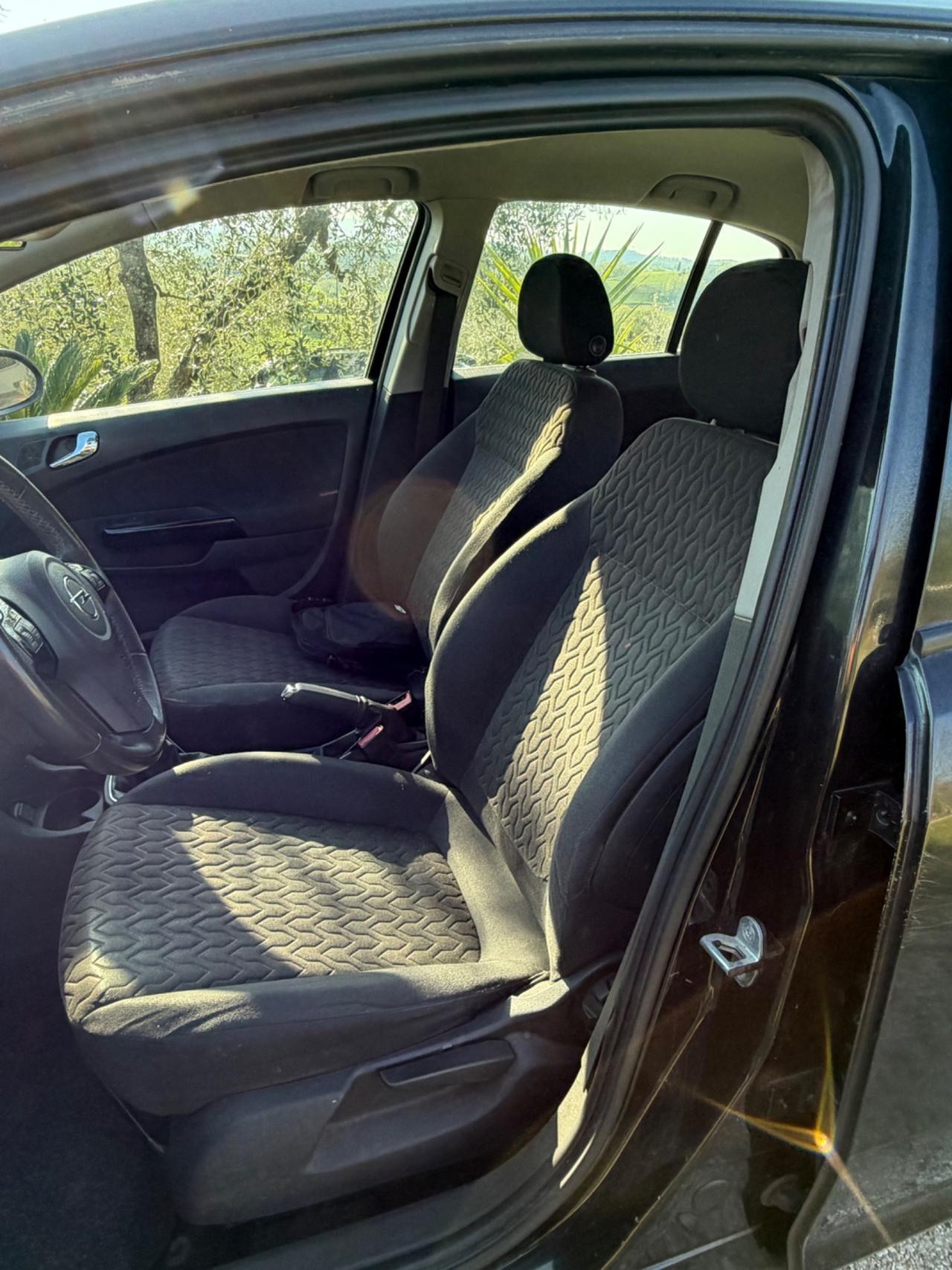 Opel Corsa 1.3 CDTI 75 cv