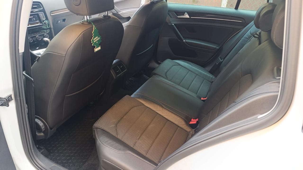 Volkswagen Golf Business 2.0 TDI DSG 5p. Highline BlueMotion Tech.