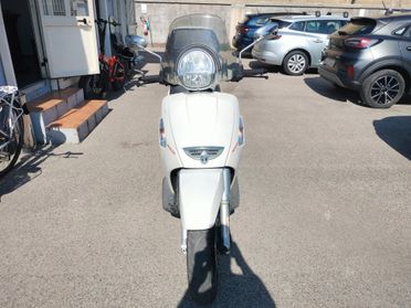 Aprilia Scarabeo 300