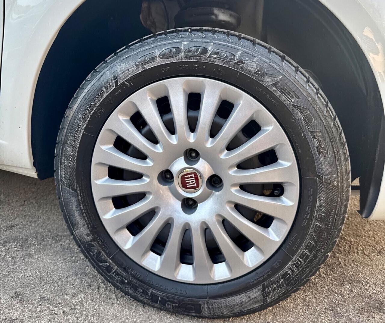 Fiat Punto 1.4 8V 5 porte Natural Power Lounge,CLIMA,Radio,Ecc.