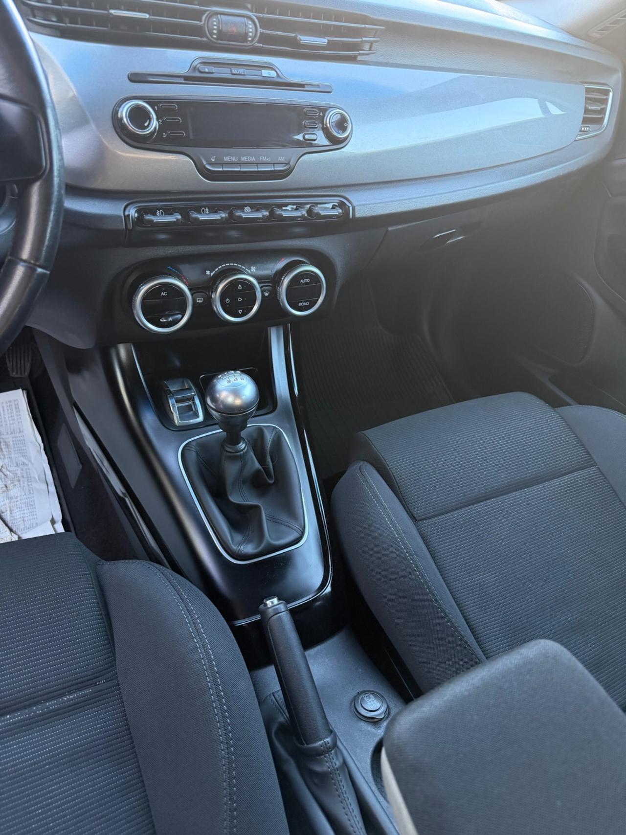 Alfa Romeo Giulietta 1.6 JTDm-2 105 CV Distinctive