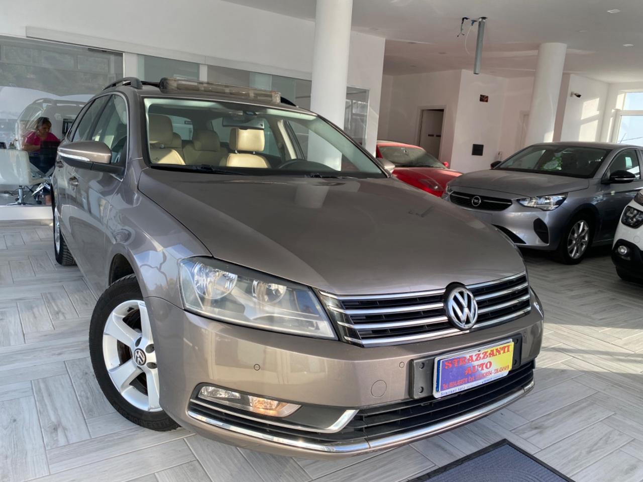 Volkswagen Passat Var. 1.4 TSI 150cv DSG TETTO APRIBILE2012