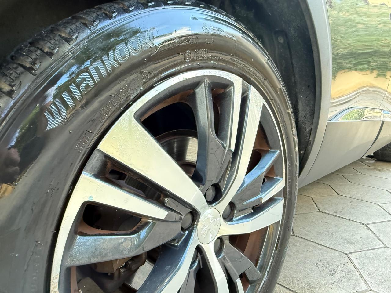 Peugeot 5008 BlueHDi 120 S&S EAT6 Allure
