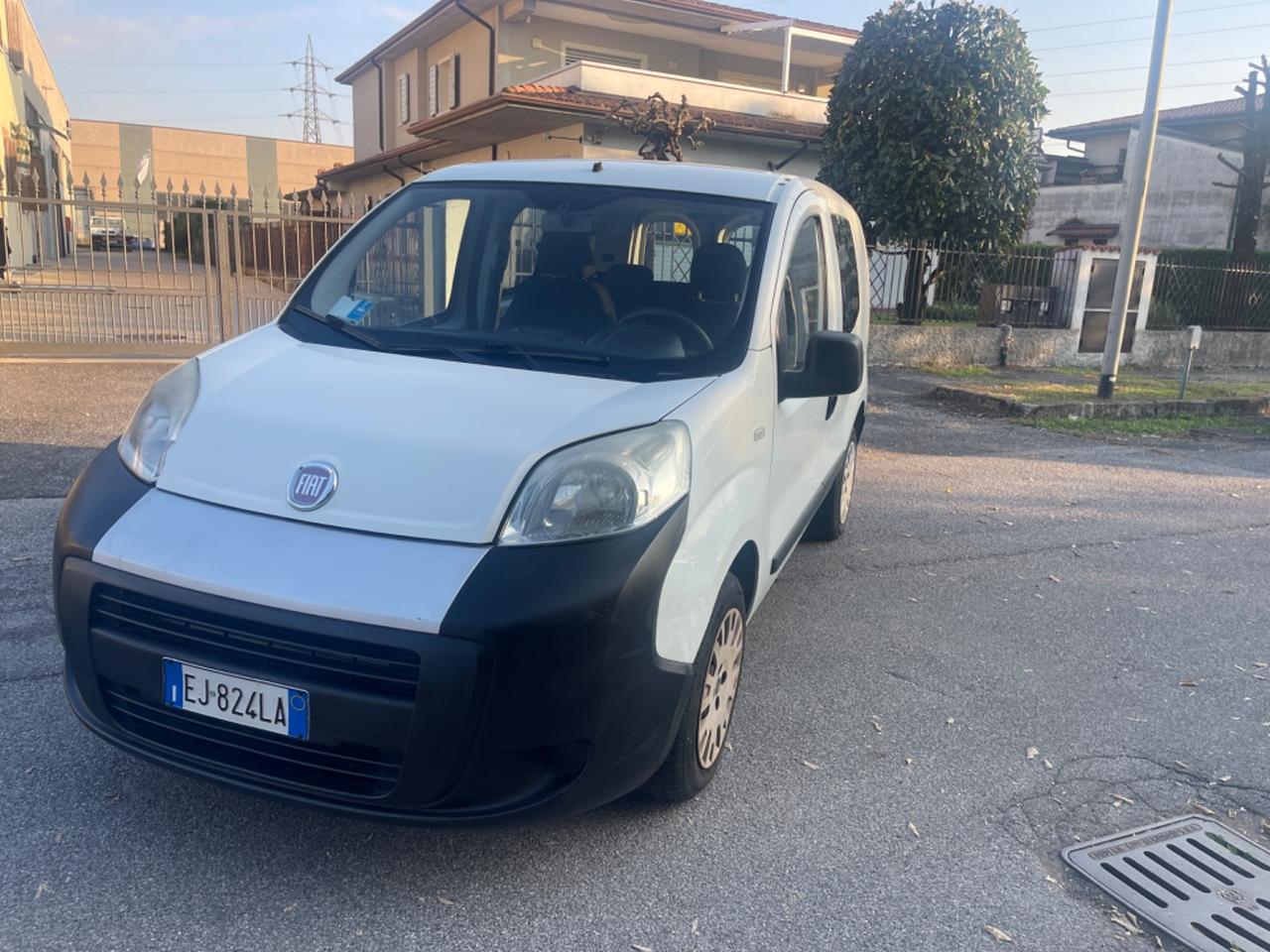 Fiat Fiorino 1.3 MJT 95CV Combi Semivetrato 2011
