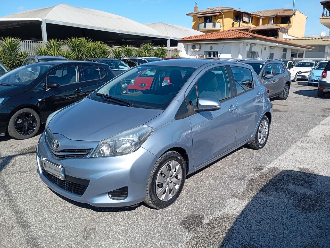Toyota Yaris 1.0 5 porte Active
