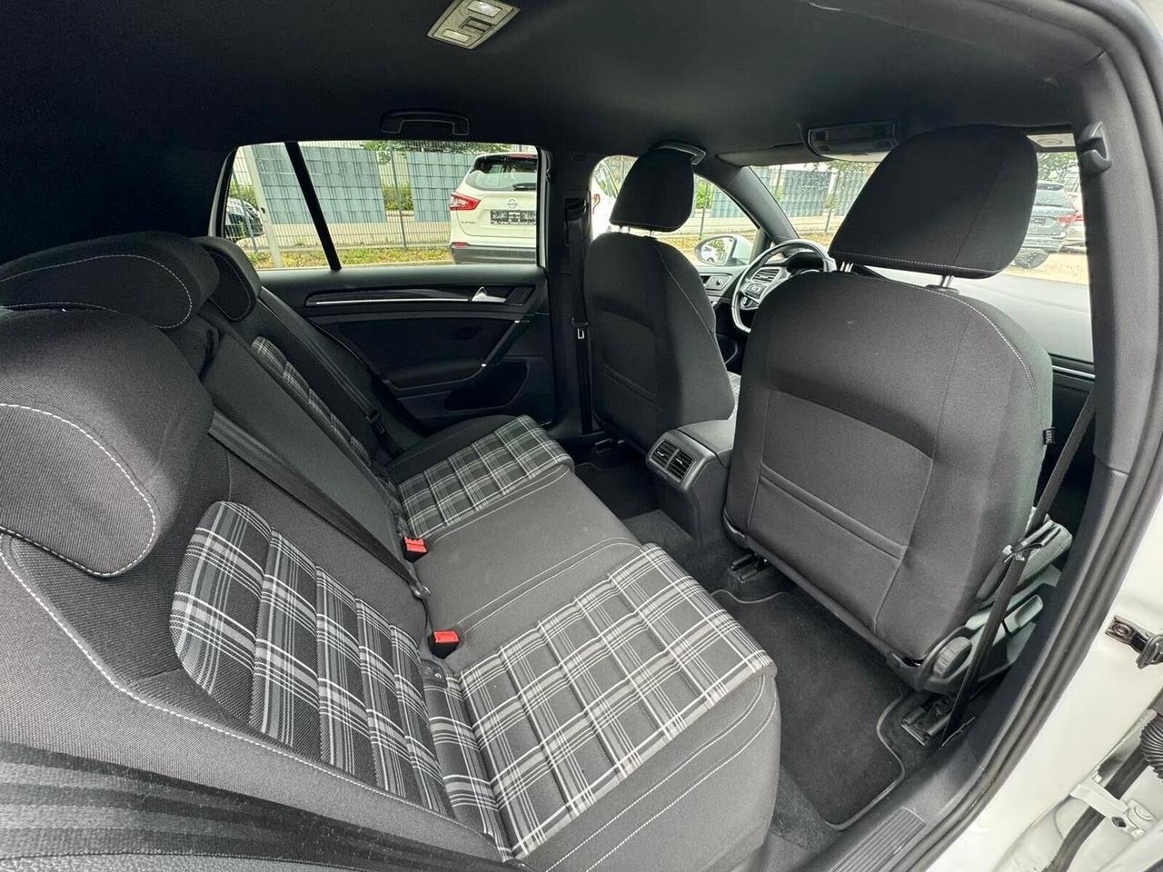 Volkswagen Golf 7 GTD 2.0 TDI 184cv S&S
