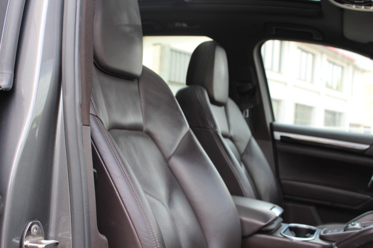 Porsche Cayenne 3.0 S Hybrid MOTORE NUOVO