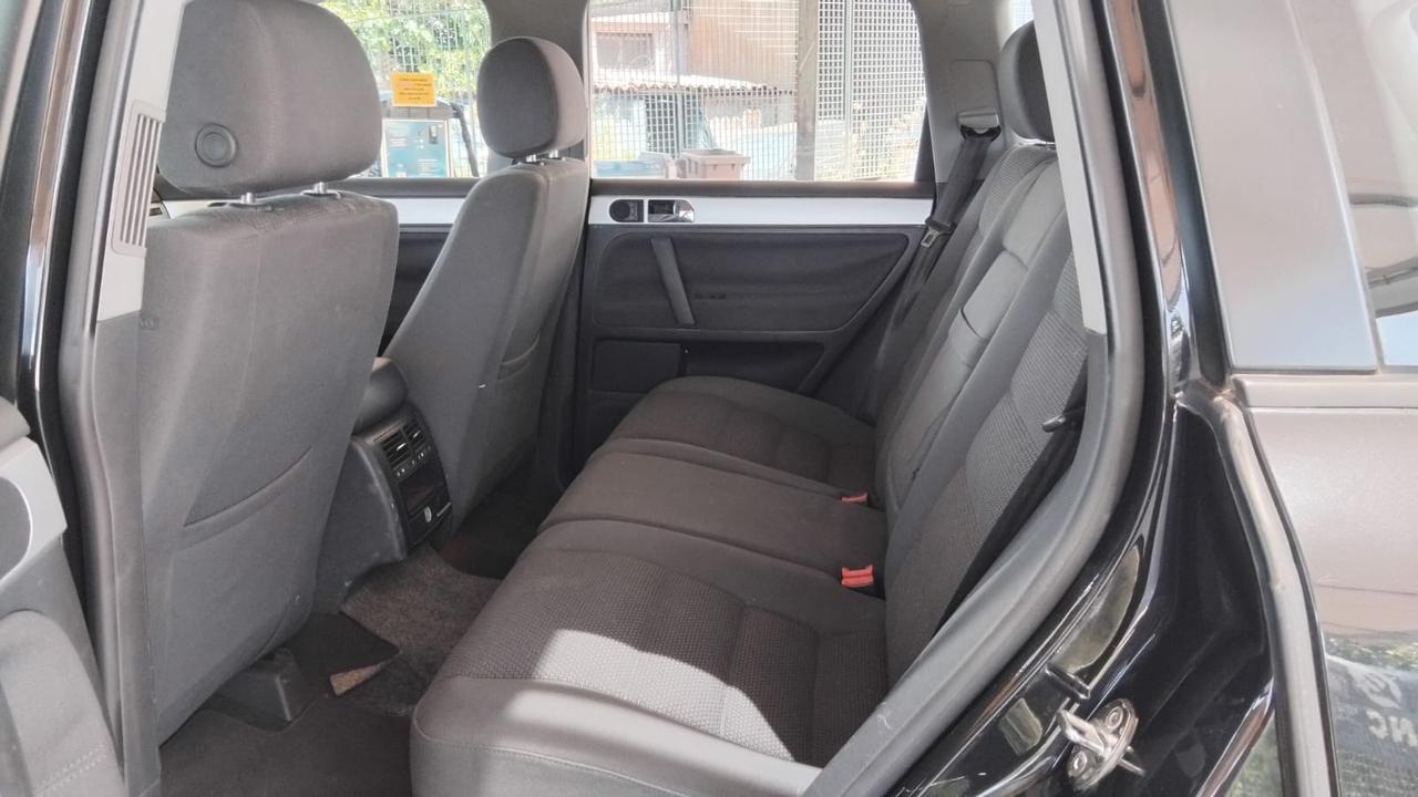 Volkswagen Touareg 2.5 TDI