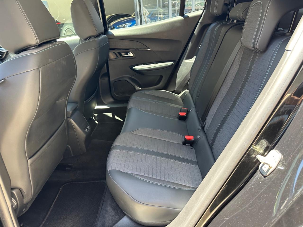 Peugeot 2008 BlueHDi 130 S&S EAT8 Allure 2021