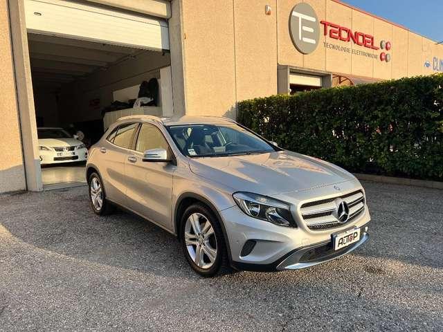 Mercedes-Benz GLA 200 d Automatic Premium