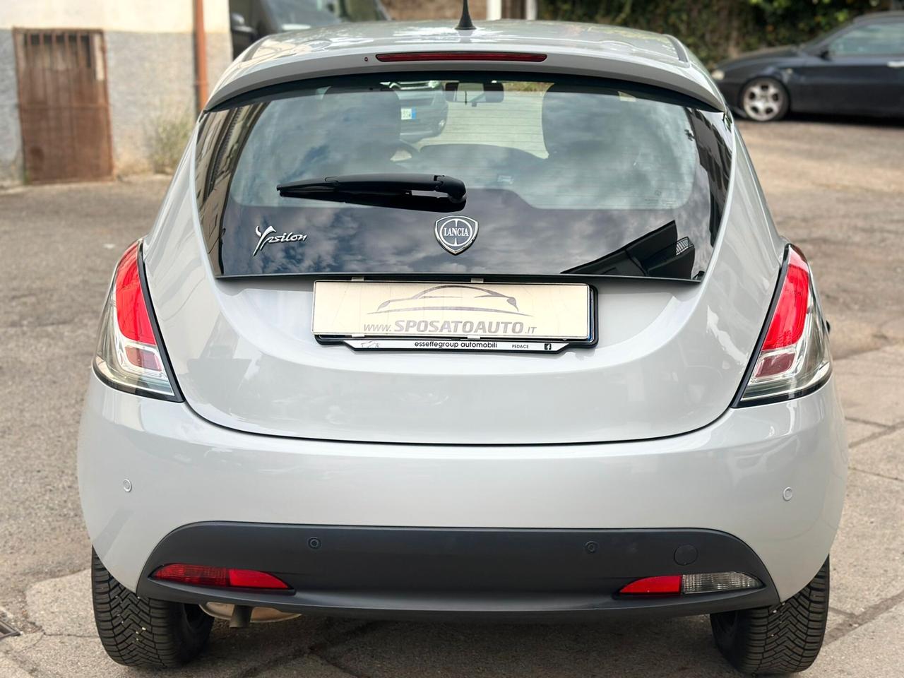 Lancia Ypsilon 1.2 69 CV 5 porte Elefantino