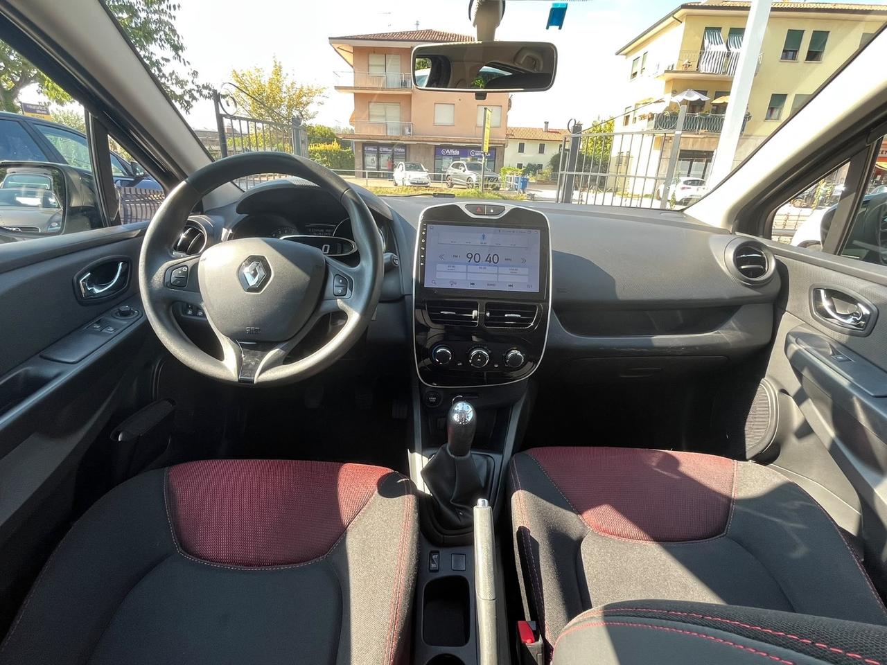 Renault Clio 1.2 75CV Neopatentati