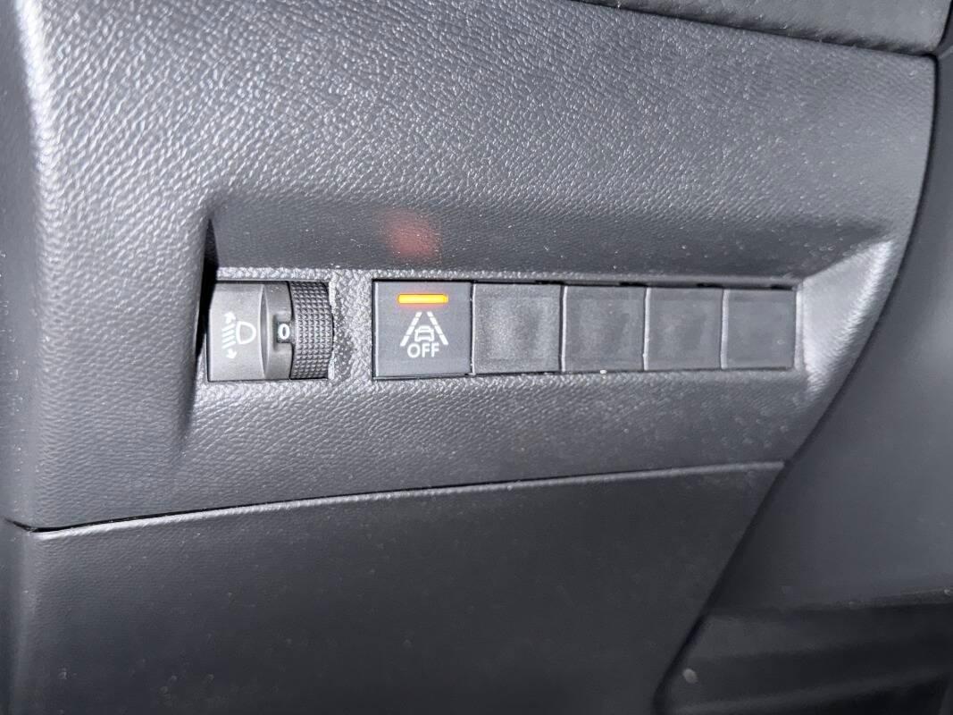 Peugeot 2008 1.2 puretech Active Pack s&s 100cv Con CARPLAY