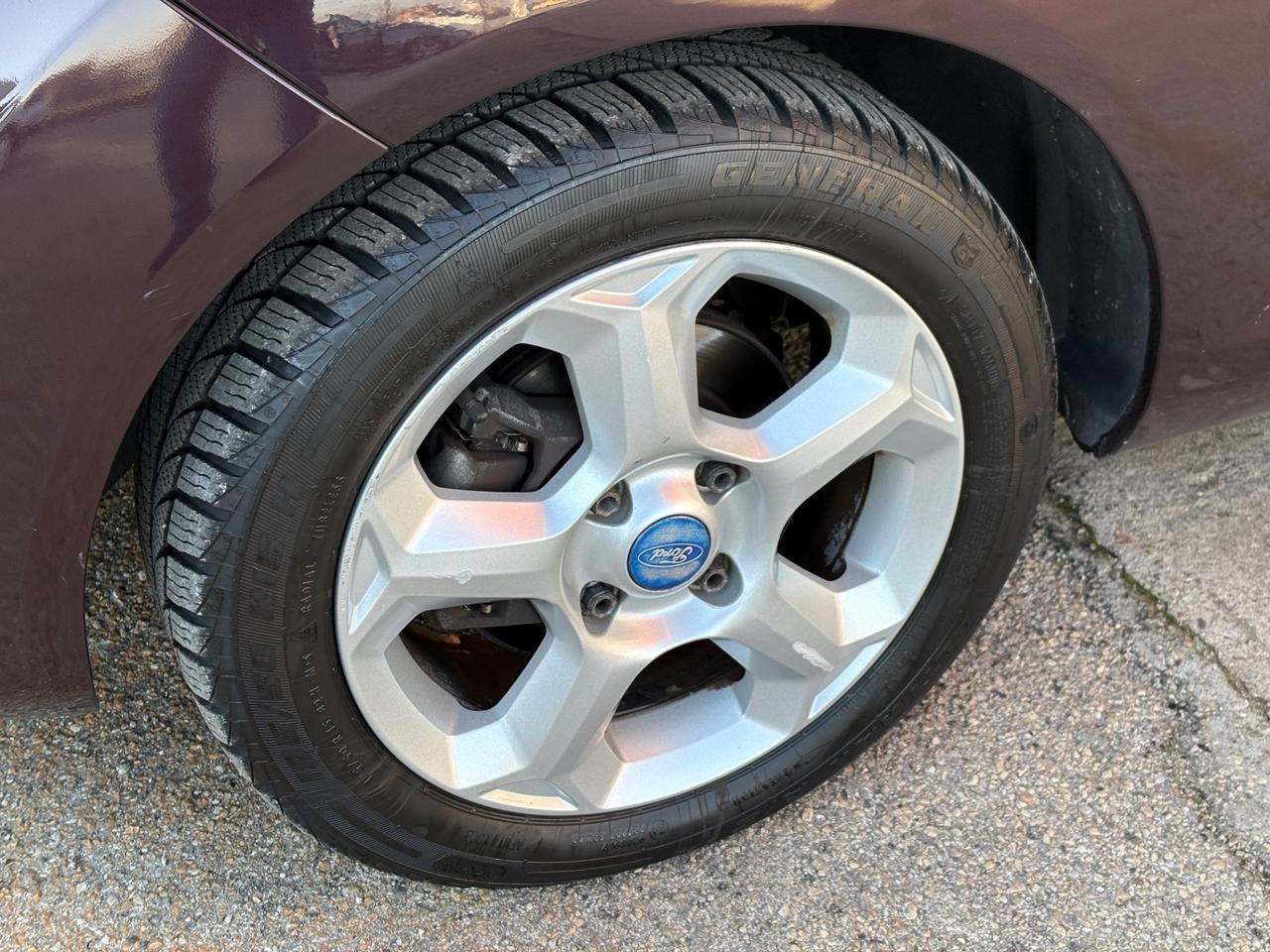 Ford Fiesta 1.4 5 porte Bz.- GPL Titanium UNICO PROPRIETARIO