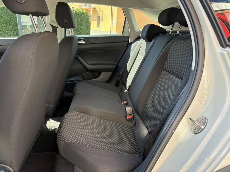 Volkswagen Taigo 1.0 tsi Life 95cv APP CONNECT-LED-17"