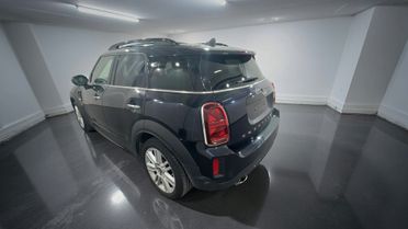 Mini Cooper Countryman 1.5 Essential Full