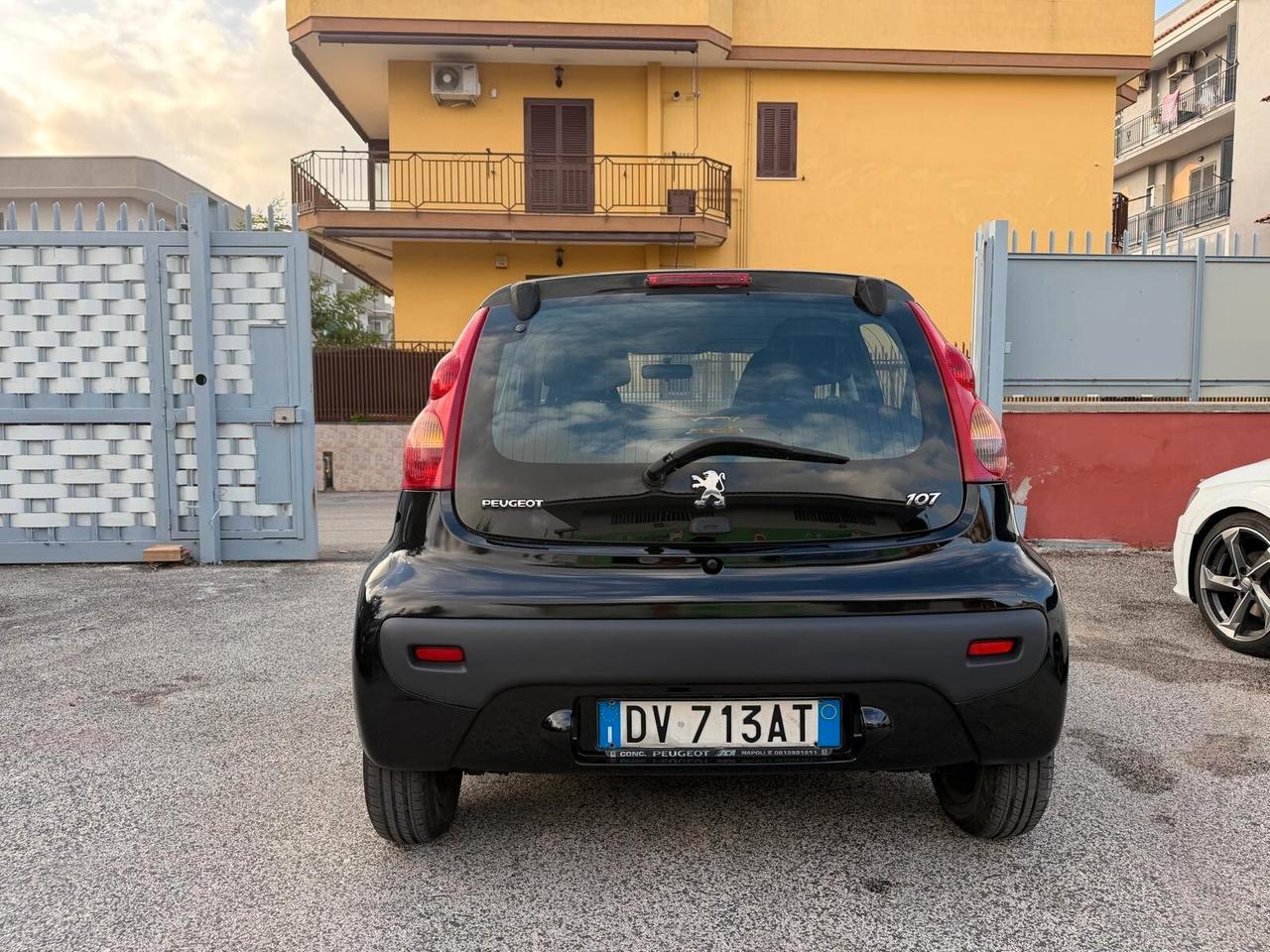 Peugeot 107 1.0 68CV 5p. Sweet Years