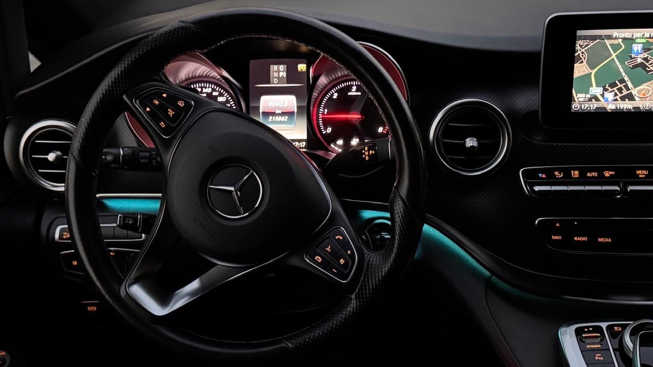 Mercedes-benz V 250 d Automatic 4Matic Premium Sport AMG Line