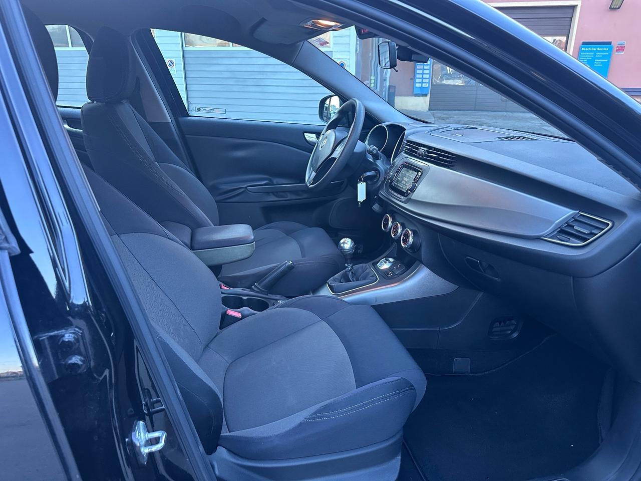 Alfa Romeo Giulietta 1.6 JTDm-2 105 CV Exclusive