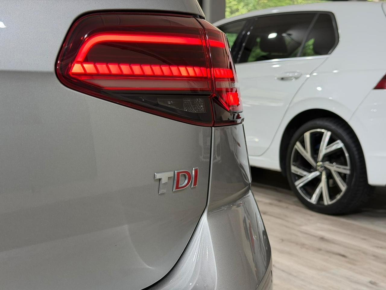 VOLKSWAGEN GOLF 7.5 1.6 TDI 115cv HIGHLINE 5p 2017