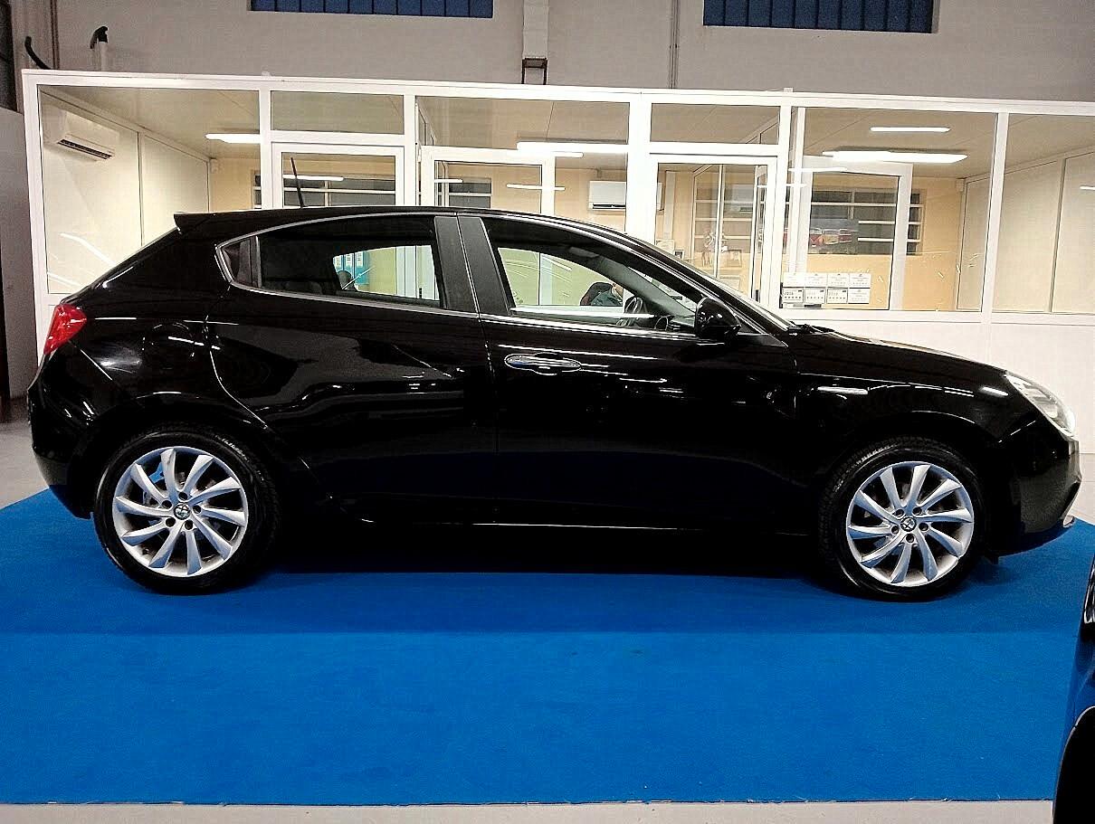 ALFA ROMEO GIULIETTA 1.6 JTDM DISTINCTIVE PRONTA CONSEGNA