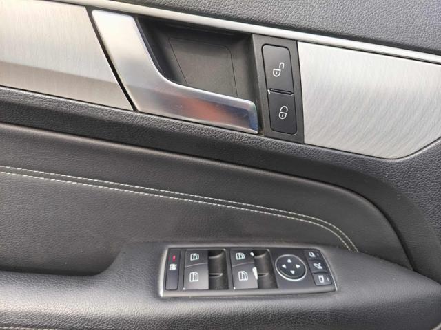 MERCEDES-BENZ E 220 BlueTEC Cabrio Sport