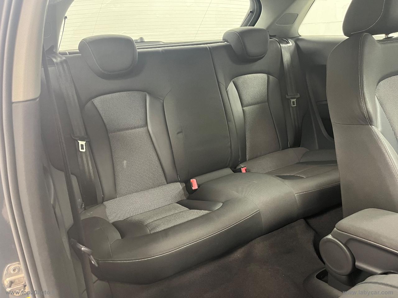 AUDI A1 1.6 TDI 105 CV Attraction