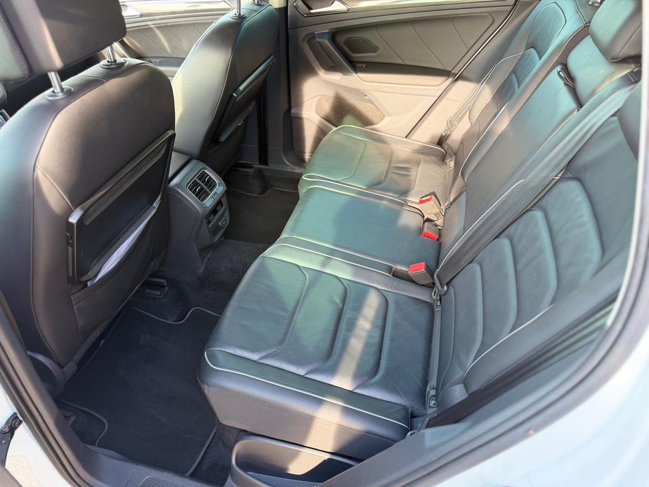 Volkswagen Tiguan Executive 2.0 TDI  #10873