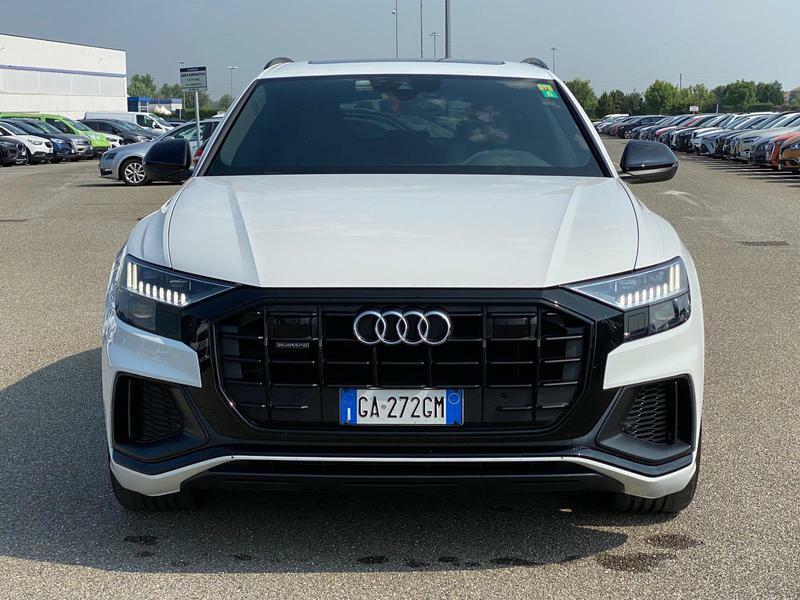 AUDI Q8 50 TDI MHEV 210kW quattro tiptronic Sport