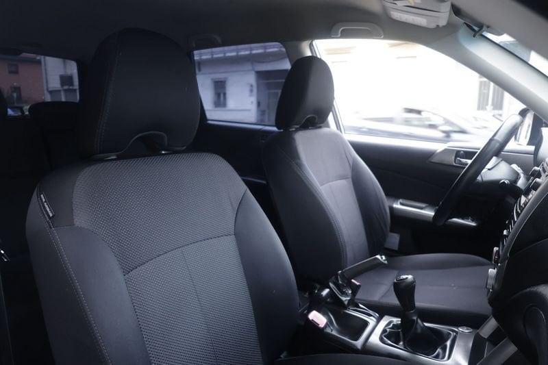 Subaru Forester Subaru Forester 2.0X Bi-Fuel Comfort 110KW ANNO 2012