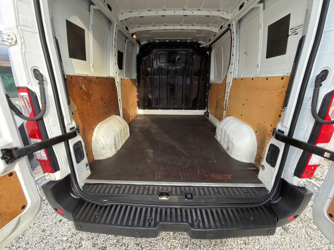 Nissan NV400 L1H1 2.3 DCI 131cv Furgone Furgoncino