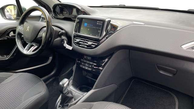 Peugeot 208 5 Porte 1.2 PureTech 82cv Allure S&S neopatent