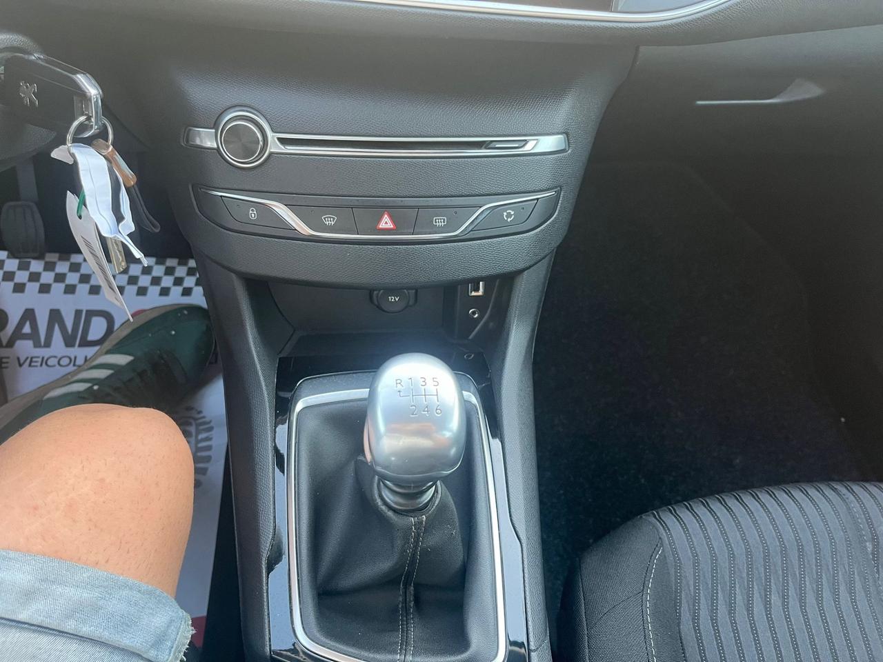 Peugeot 308 BlueHDi 120 S&S Allure Unipro 2015
