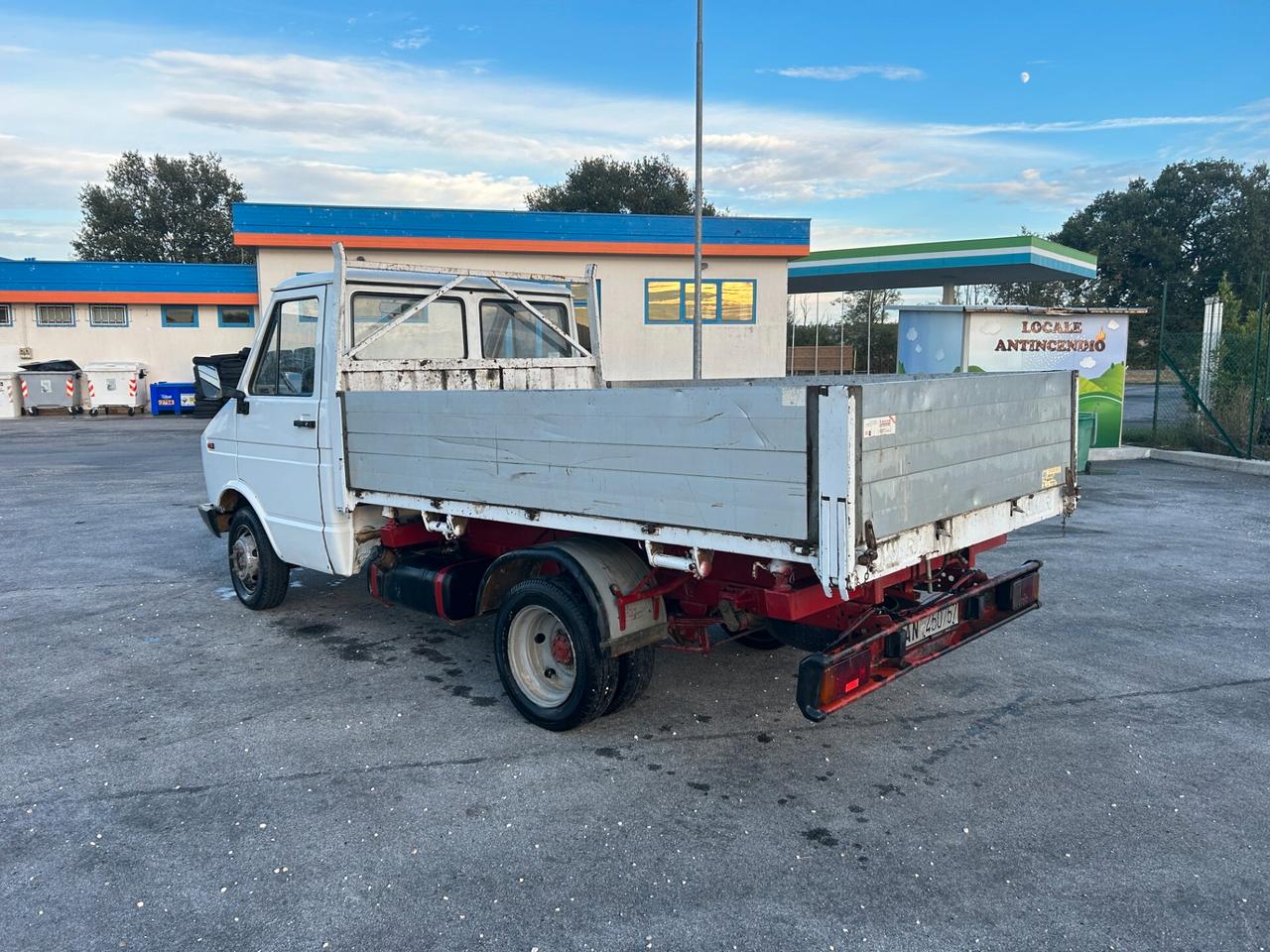 Iveco Daily CASSONE RIBALTABILE