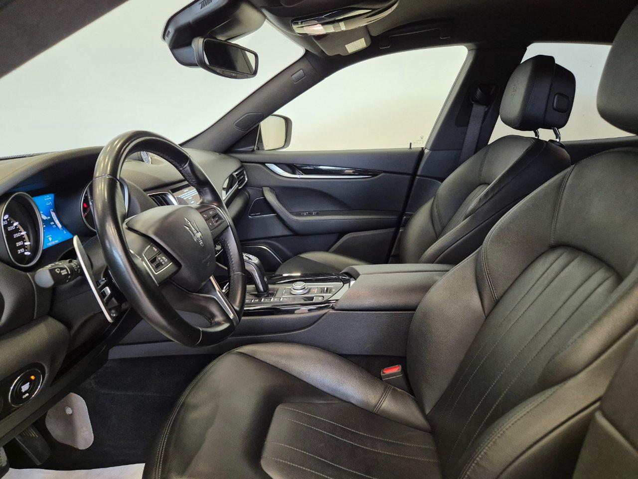 Maserati Levante 3.0 V6 350cv auto