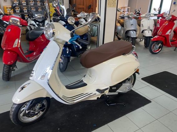 PIAGGIO Vespa 125 Primavera NEW 125 CERCHIO 12 EURO