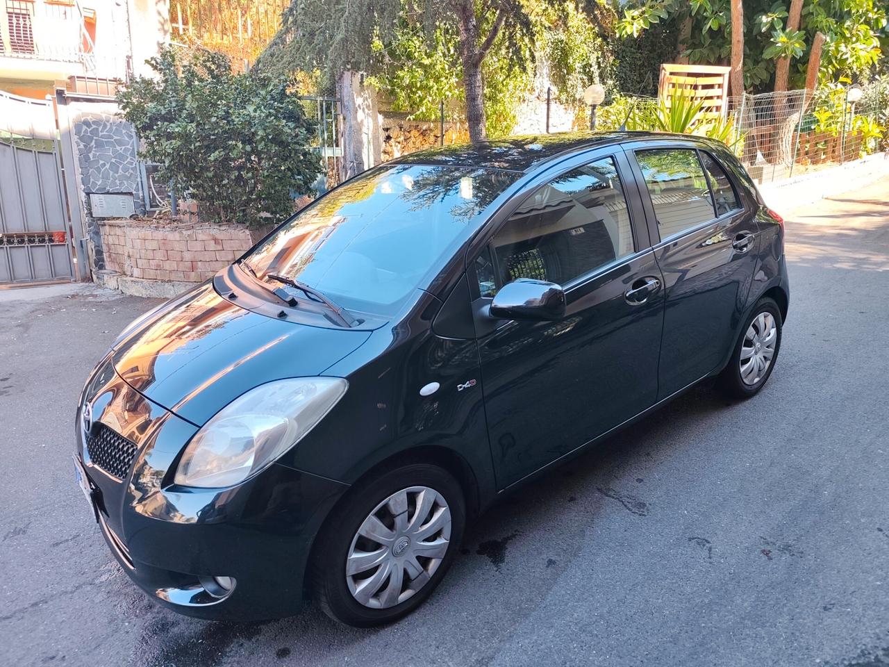 Toyota Yaris 1.4 D-4D 5 porte Navi 2008 leggi