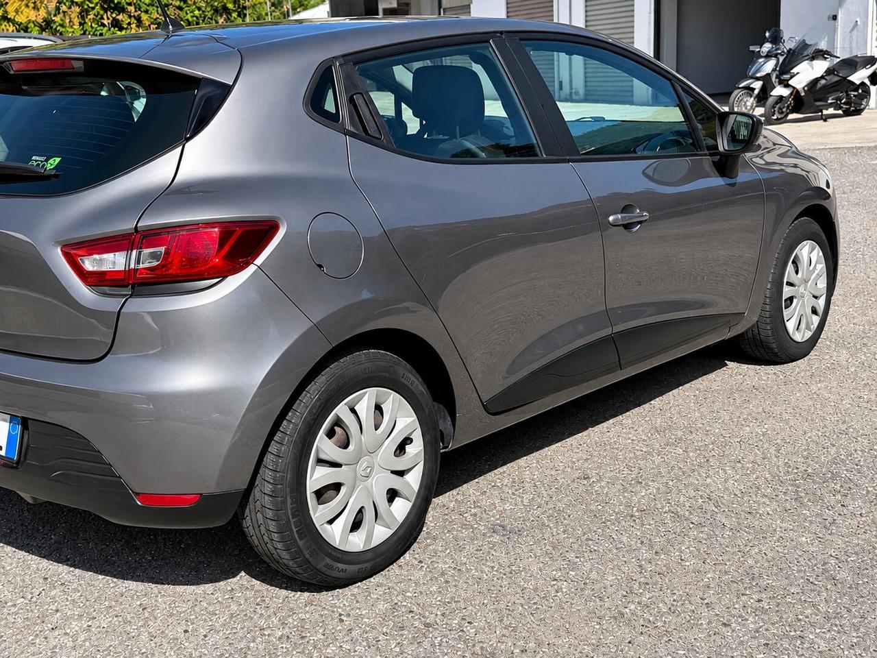 Renault Clio 1.5 dCi 8V 75CV 5 porte Costume National