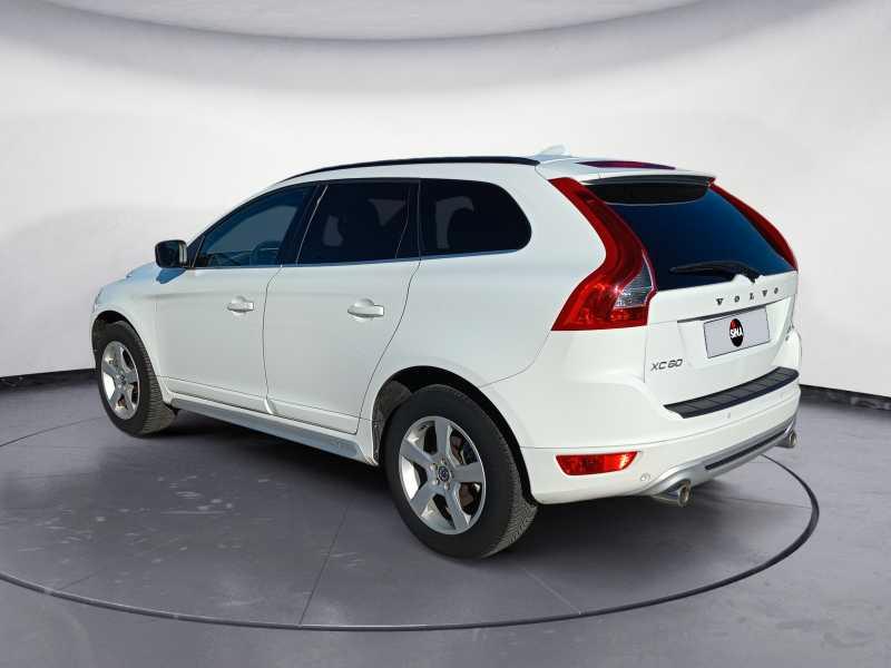 VOLVO XC60 2.4 d4 (d3) R-design awd 163cv geartronic