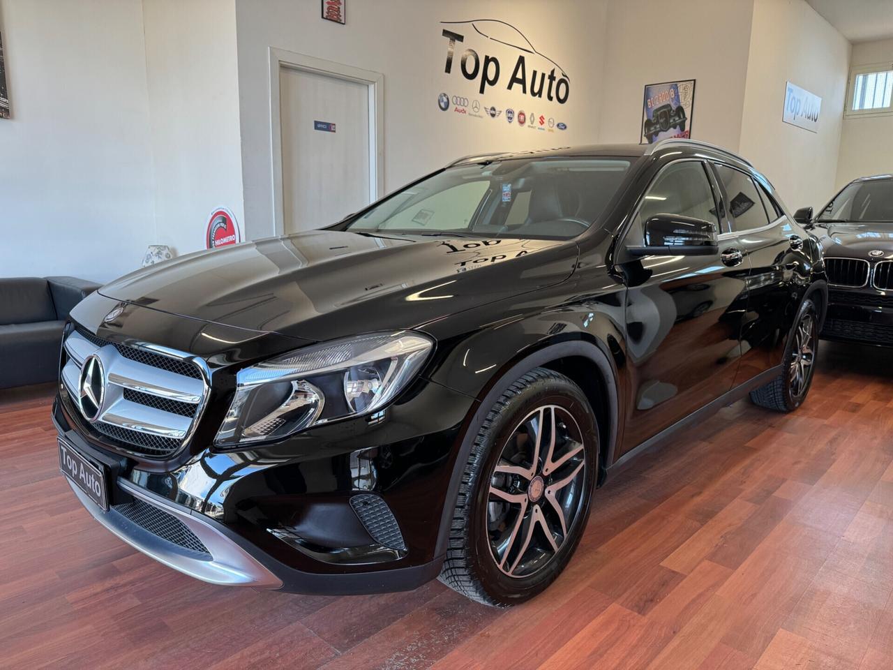 MERCEDES-BENZ GLA 200 d AUT. 4MATIC SPORT