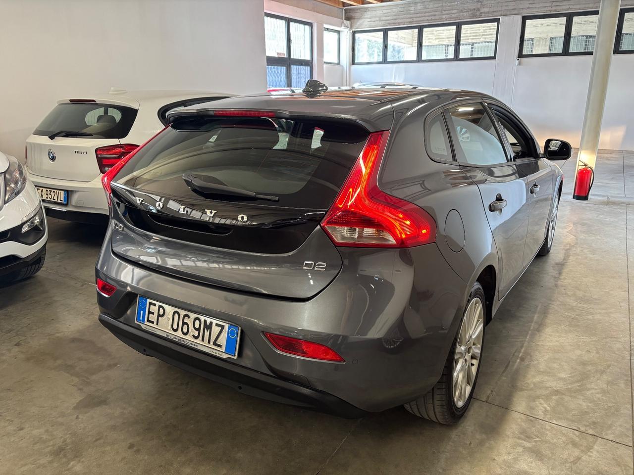 Volvo V40 D2 1.6 Summum | OK NEOPATENTATI |