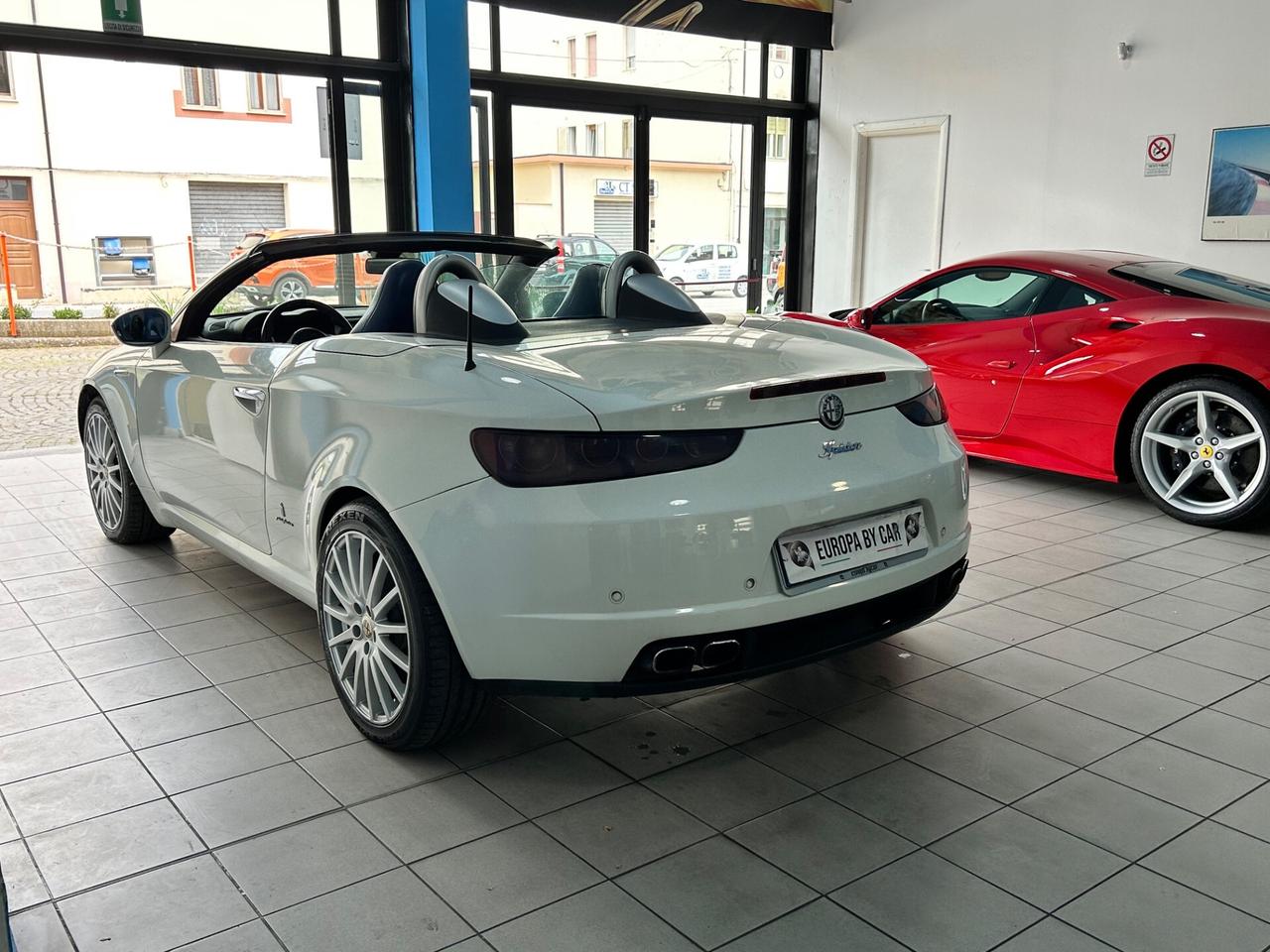 Alfa Romeo Spider 2.4 JTDm 200CV Q-Tronic